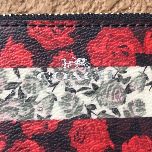 Coach Rose Queen Corner Zip Wristlet NWT - Picture 2 of 8